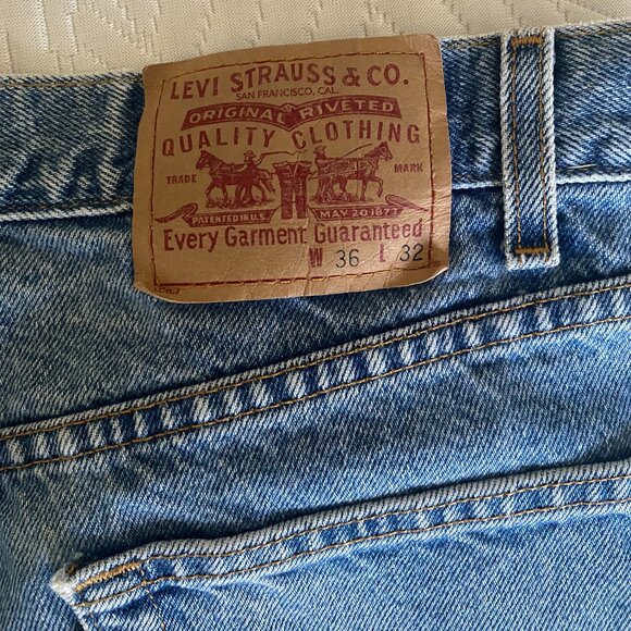 Levi's Men's Light Wash Jeans 36x32 - Picture 5 of 8